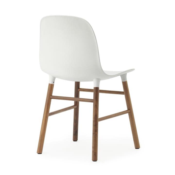 Form Chair stoel walnoothouten poten 2-pack - wit-walnoot - Normann Copenhagen
