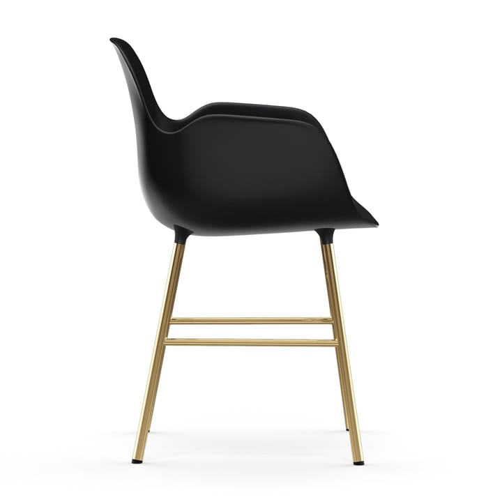 Form stoel met armleuningen messing poten, Zwart Normann Copenhagen