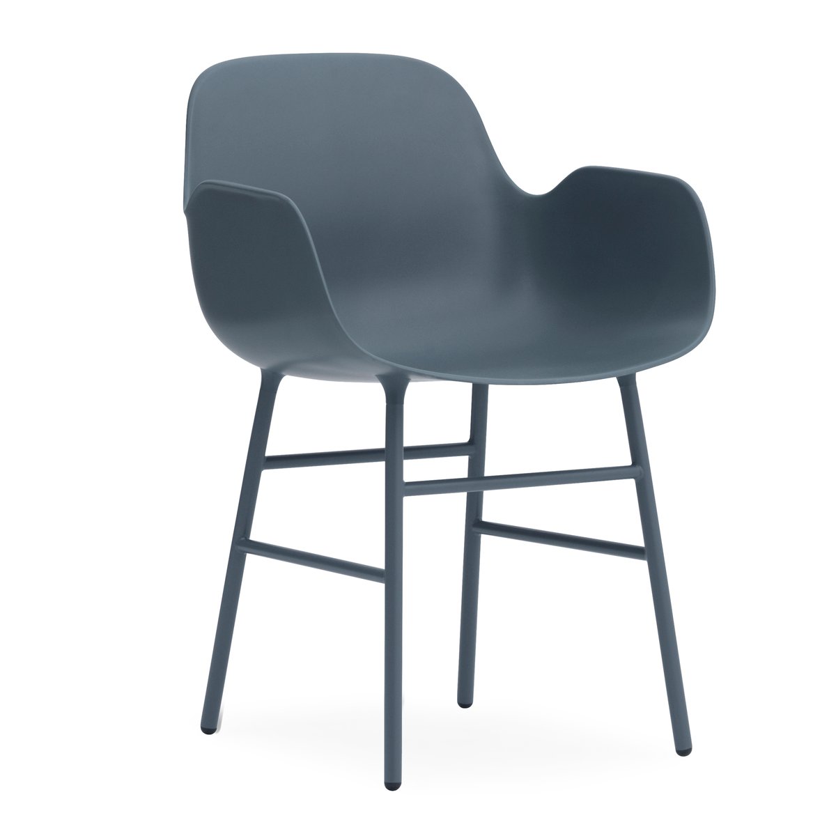 Normann Copenhagen Form stoel met armleuningen metalen poten Blauw