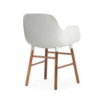 Form stoel met armleuningen - white, walnoothouten poten - Normann Copenhagen