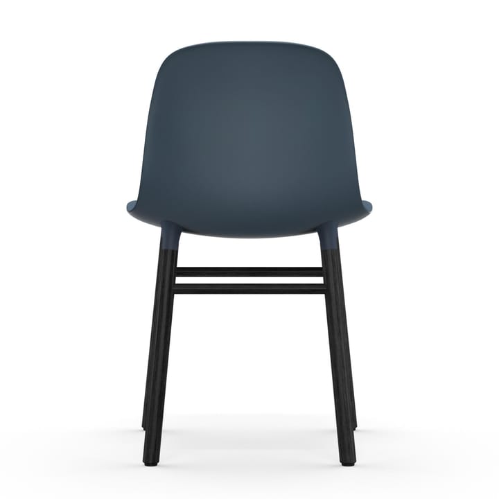 Form stoel zwarte poten, Blauw Normann Copenhagen