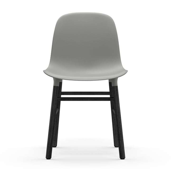 Form stoel zwarte poten, Grijs Normann Copenhagen