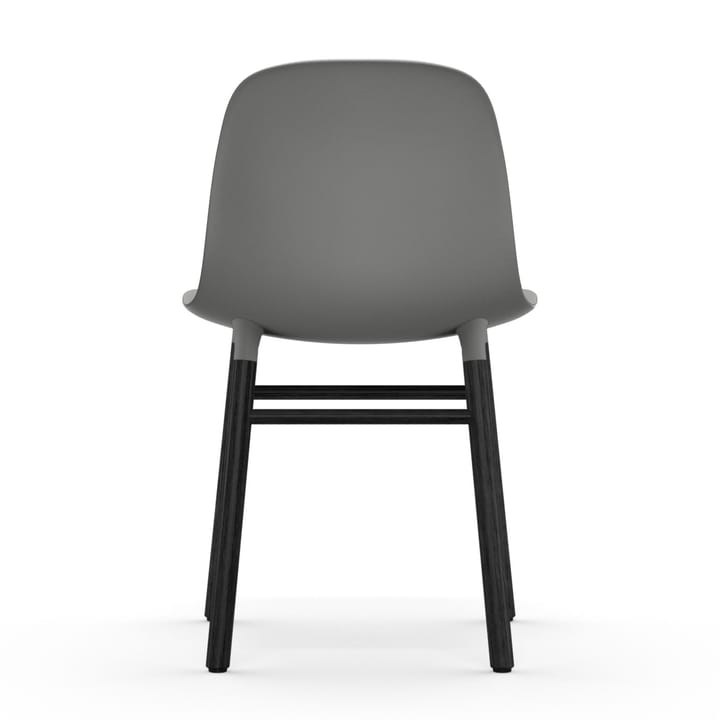 Form stoel zwarte poten, Grijs Normann Copenhagen
