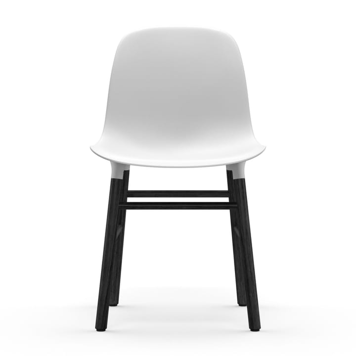 Form stoel zwarte poten, Wit Normann Copenhagen