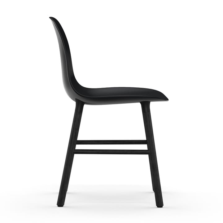 Form stoel zwarte poten, Zwart Normann Copenhagen