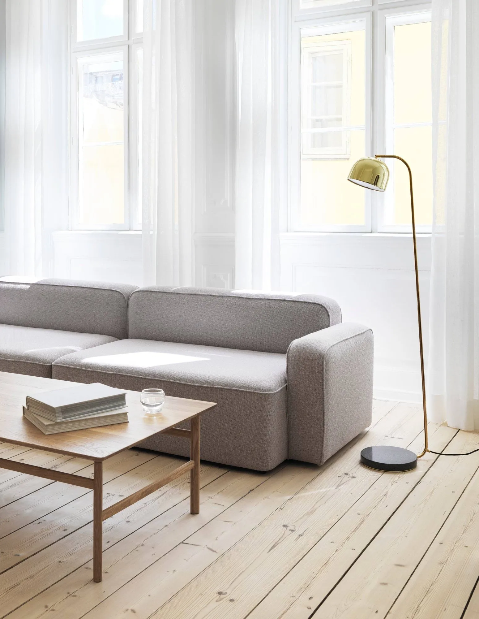 Grant vloerlamp, brass Normann Copenhagen