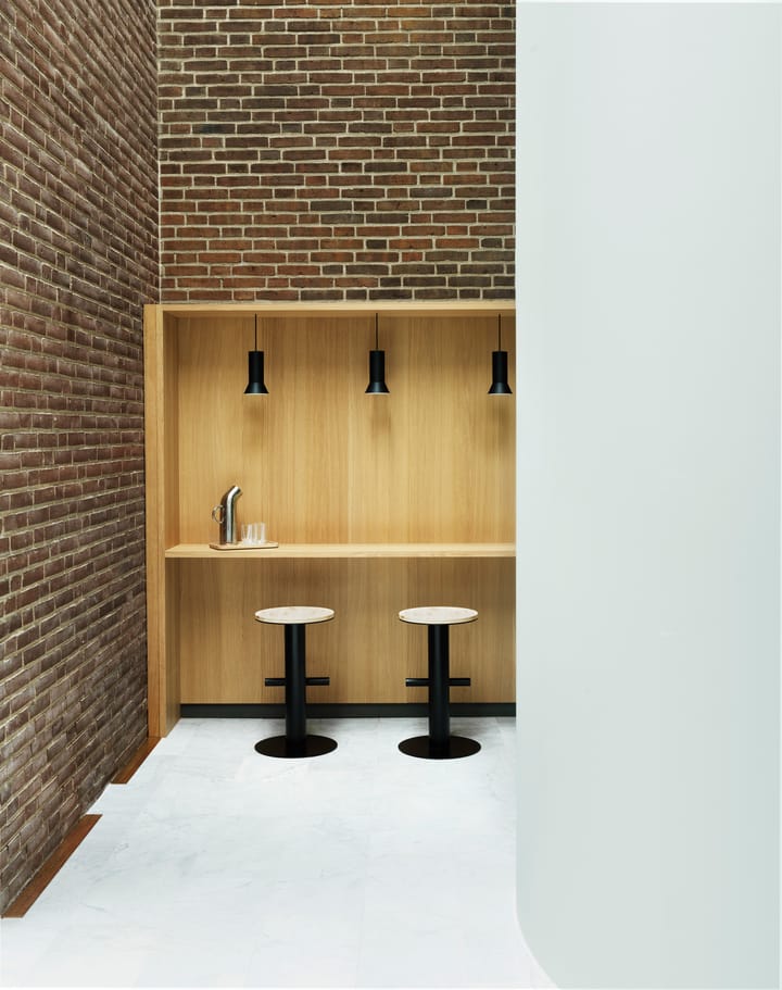 Hat hanglamp linear klein, Zwart Normann Copenhagen