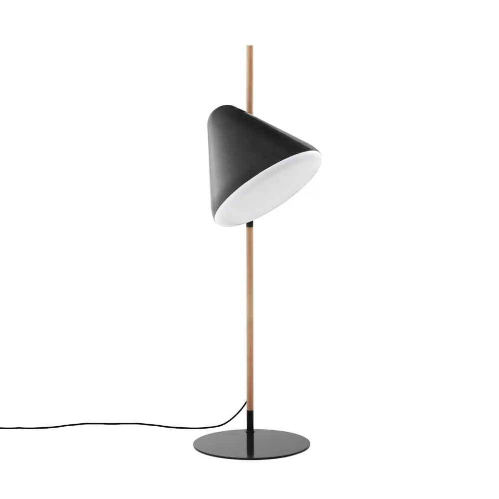 Hello vloerlamp, grey, beukenhouten voet Normann Copenhagen