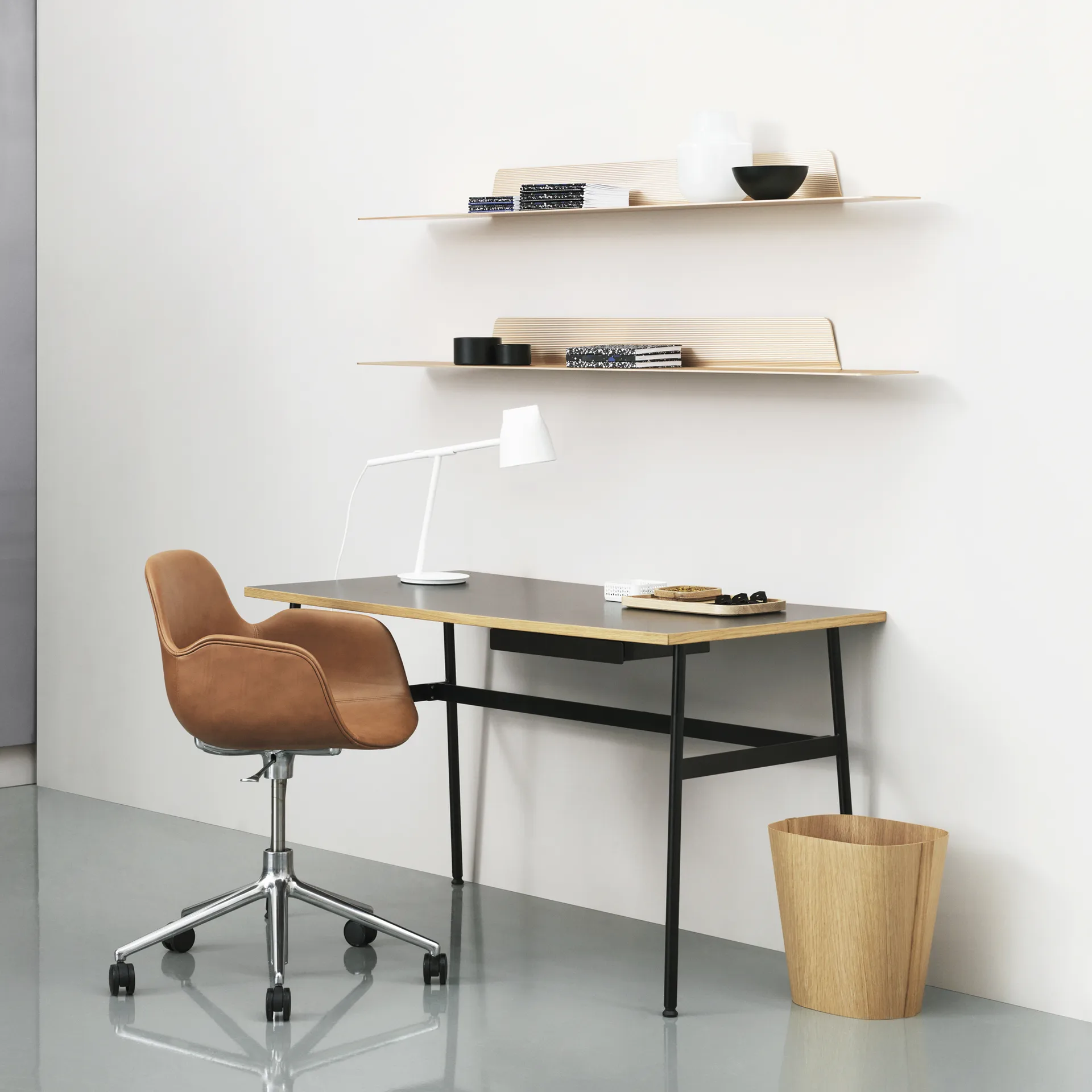 Jet plank, zwart, aluminium, 80 cm Normann Copenhagen
