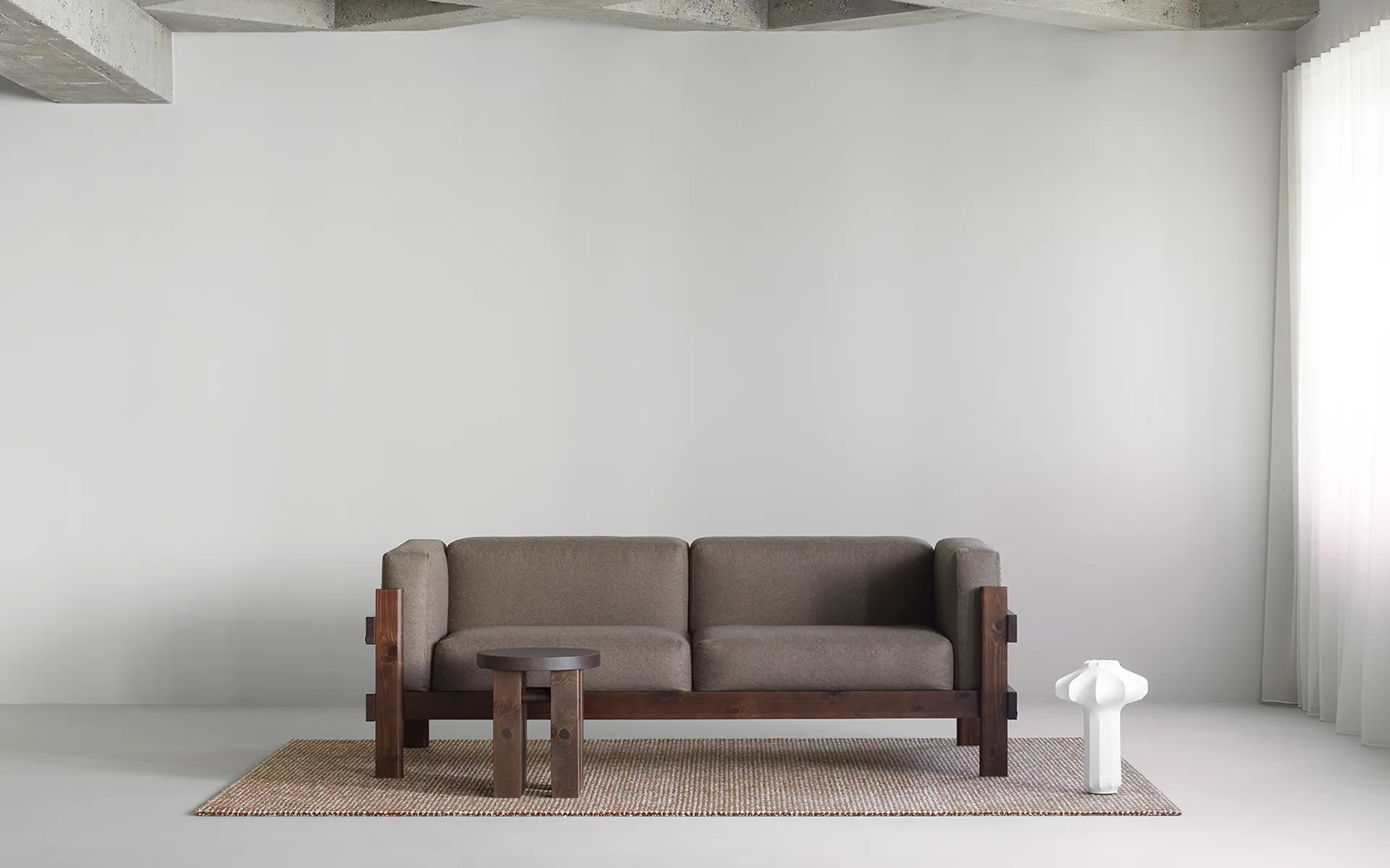 Kube bank, Bruingelakt grenen – stof Remix 223 beige, 220 cm Normann Copenhagen