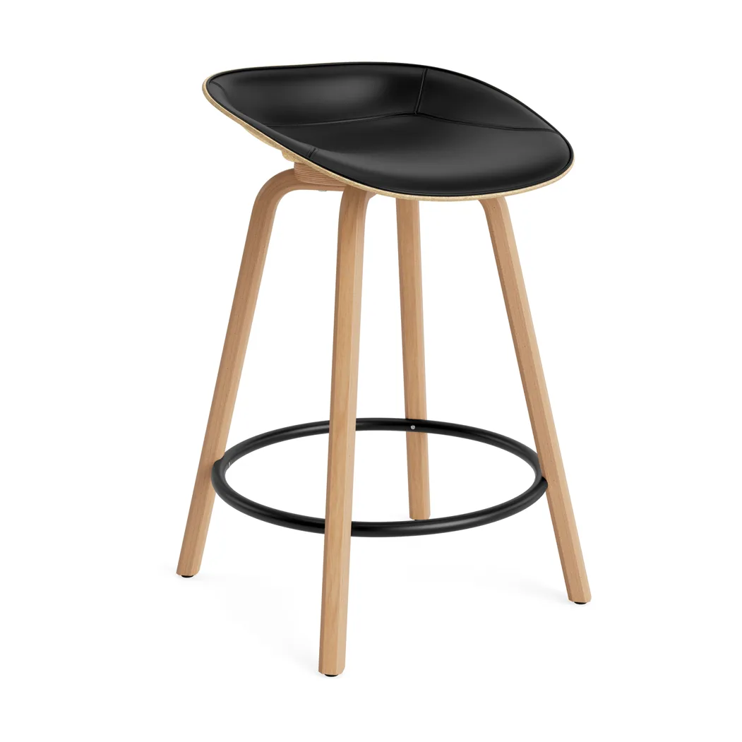 Mat Barstool barkruk voorkant gestoffeerd 65 cm, Ultra 41599-hemp-beech-black steel Normann Copenhagen