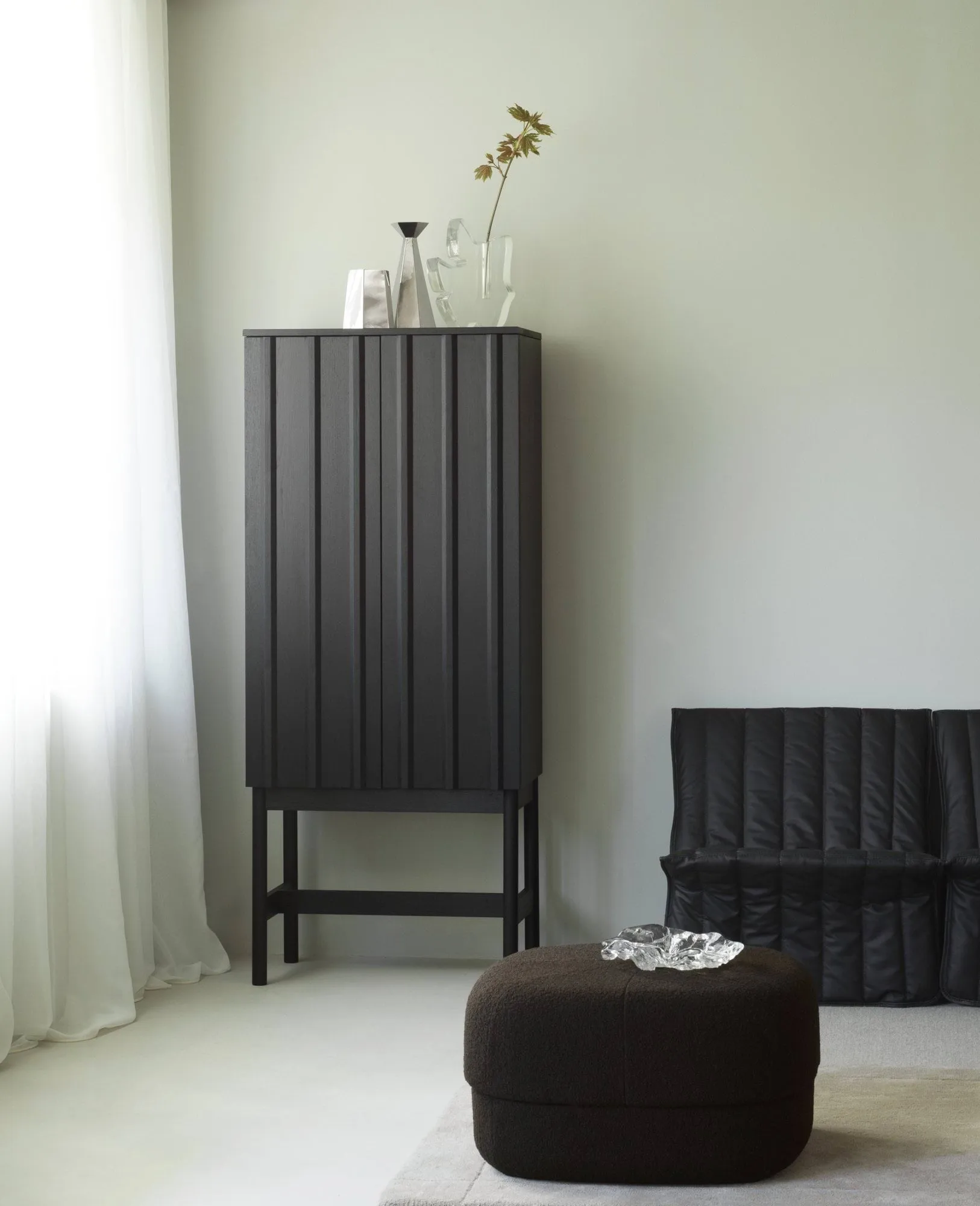 Rib kast, Zacht zwart, 166,5x70x43 cm Normann Copenhagen