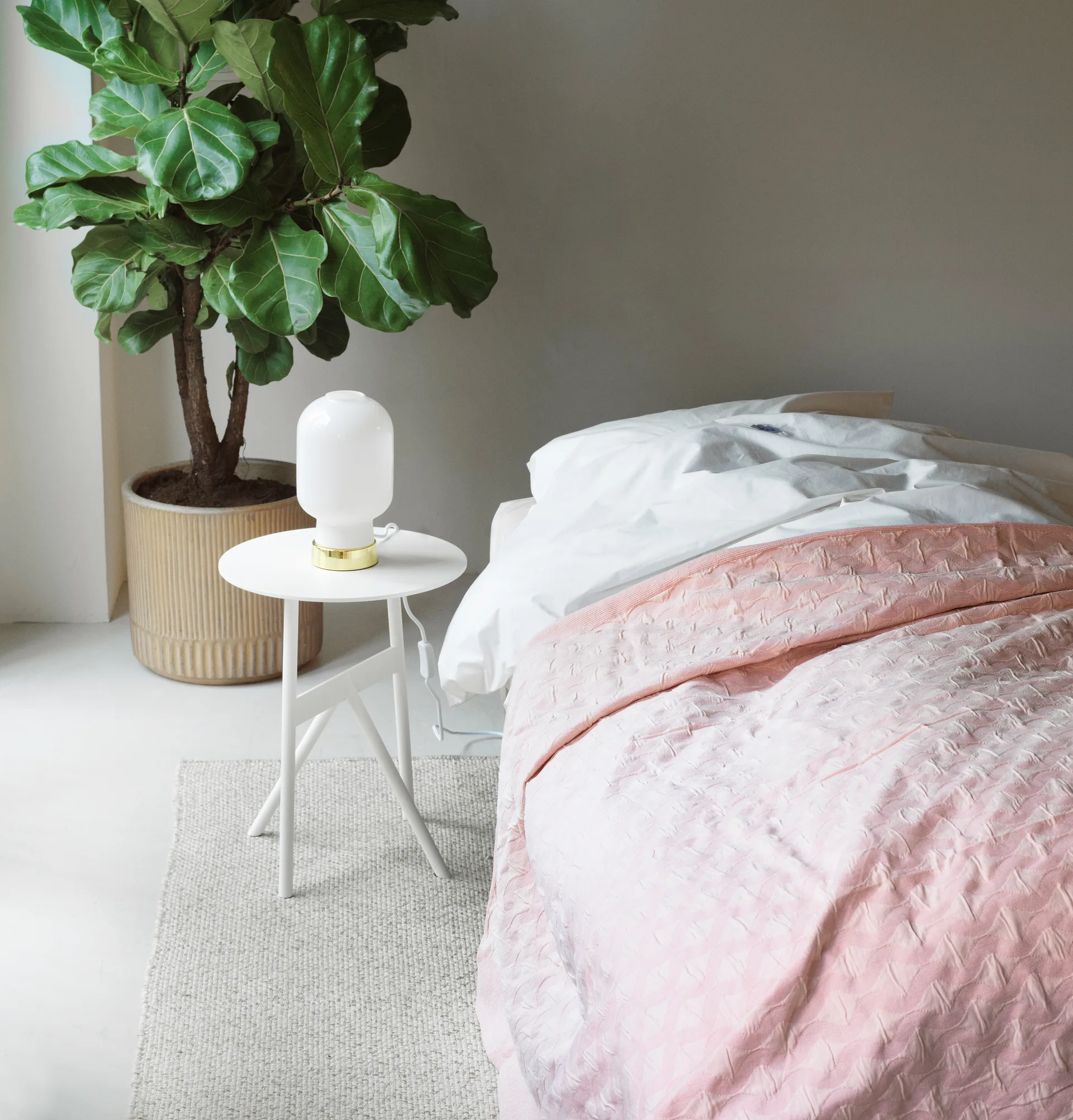 Stock Table bijzettafel Ø37 cm H:46 cm, White Normann Copenhagen