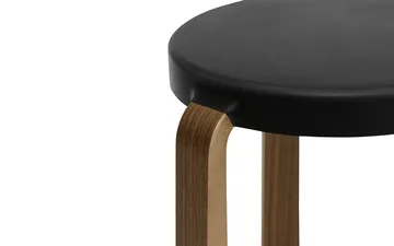 Tap Kruk - black, walnoothouten poten - Normann Copenhagen