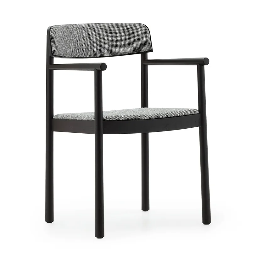 Timb armstoel, Black ash-Hallingdal 166 Normann Copenhagen