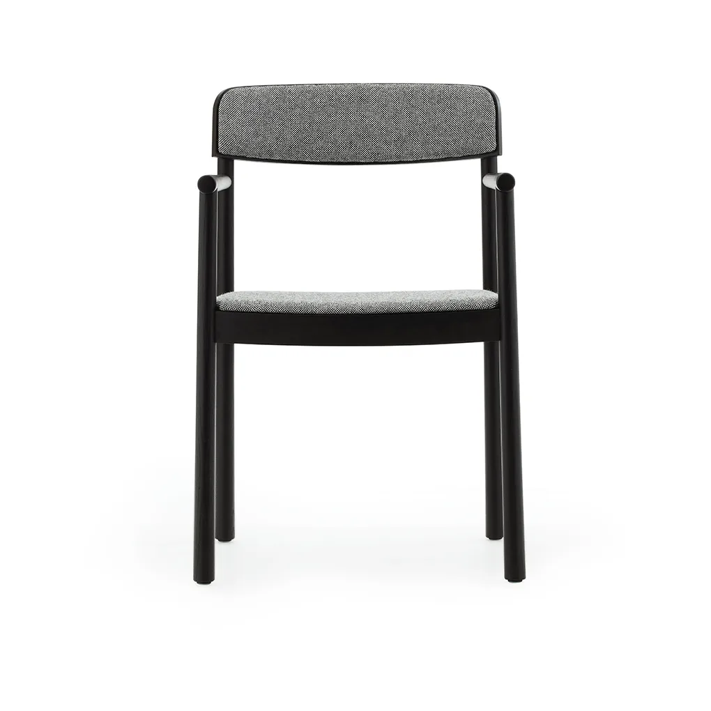 Timb armstoel, Black ash-Hallingdal 166 Normann Copenhagen