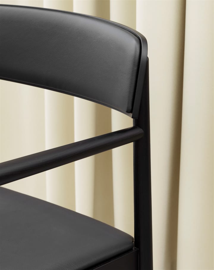 Timb armstoel met kussen, Black/ Ultra Leather - Black Normann Copenhagen