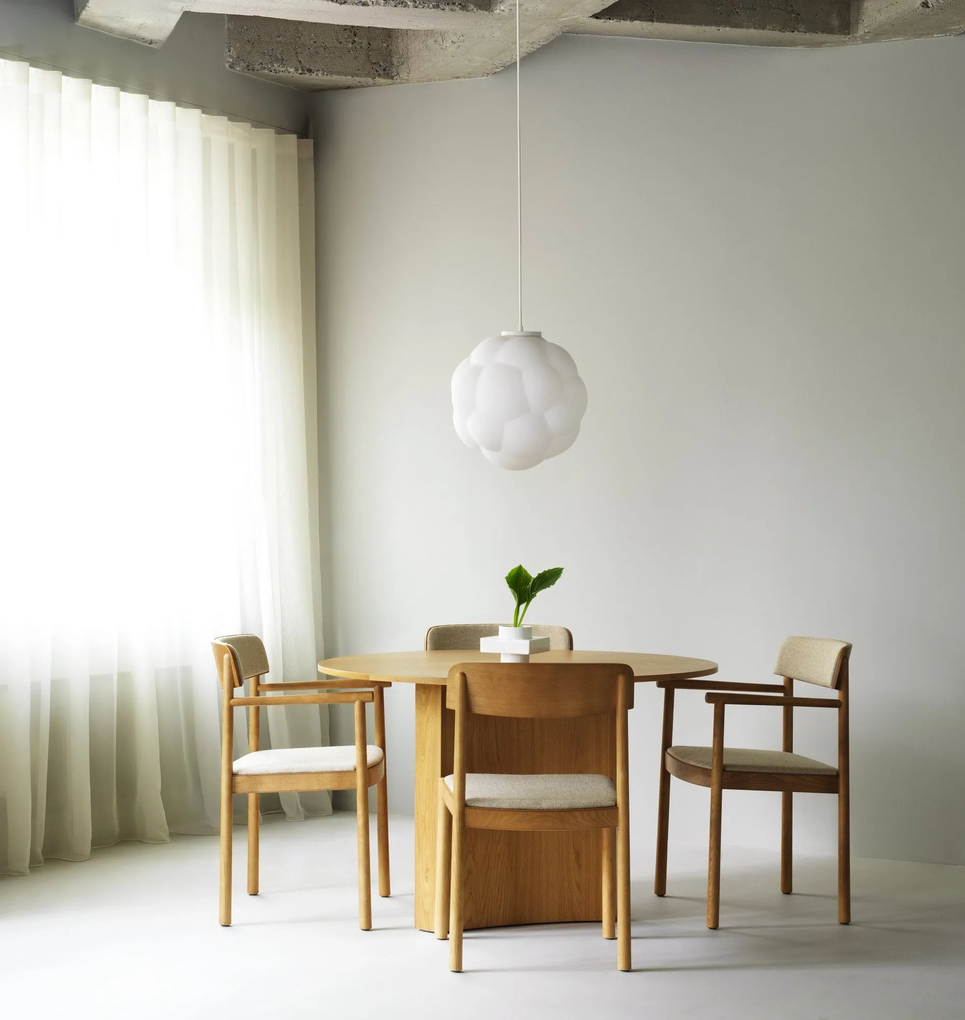 Timb armstoel, Tan ash-Hallingdal 220 Normann Copenhagen