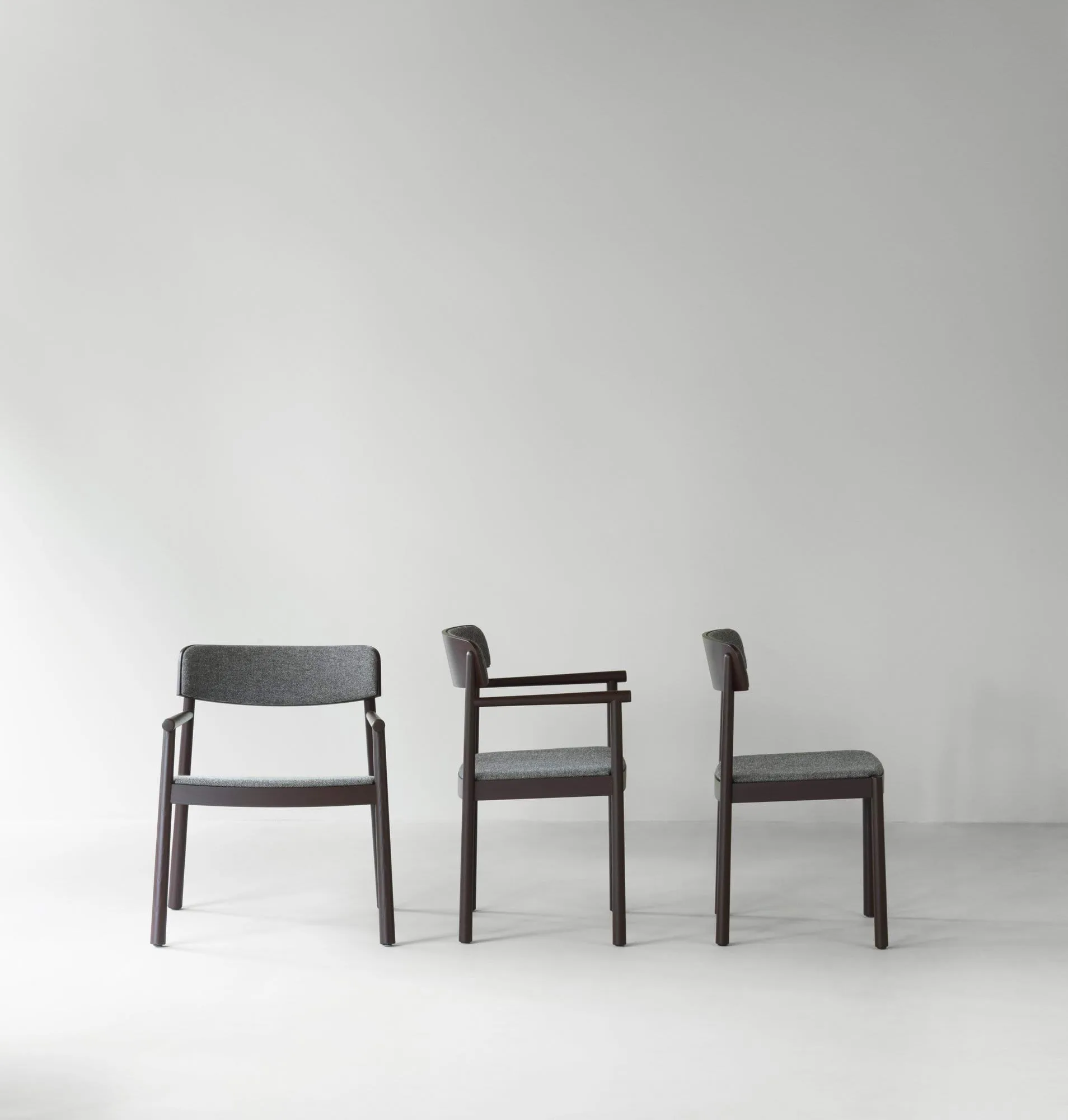 Timb fauteuil, Brown ash-Hallingdal 368 Normann Copenhagen