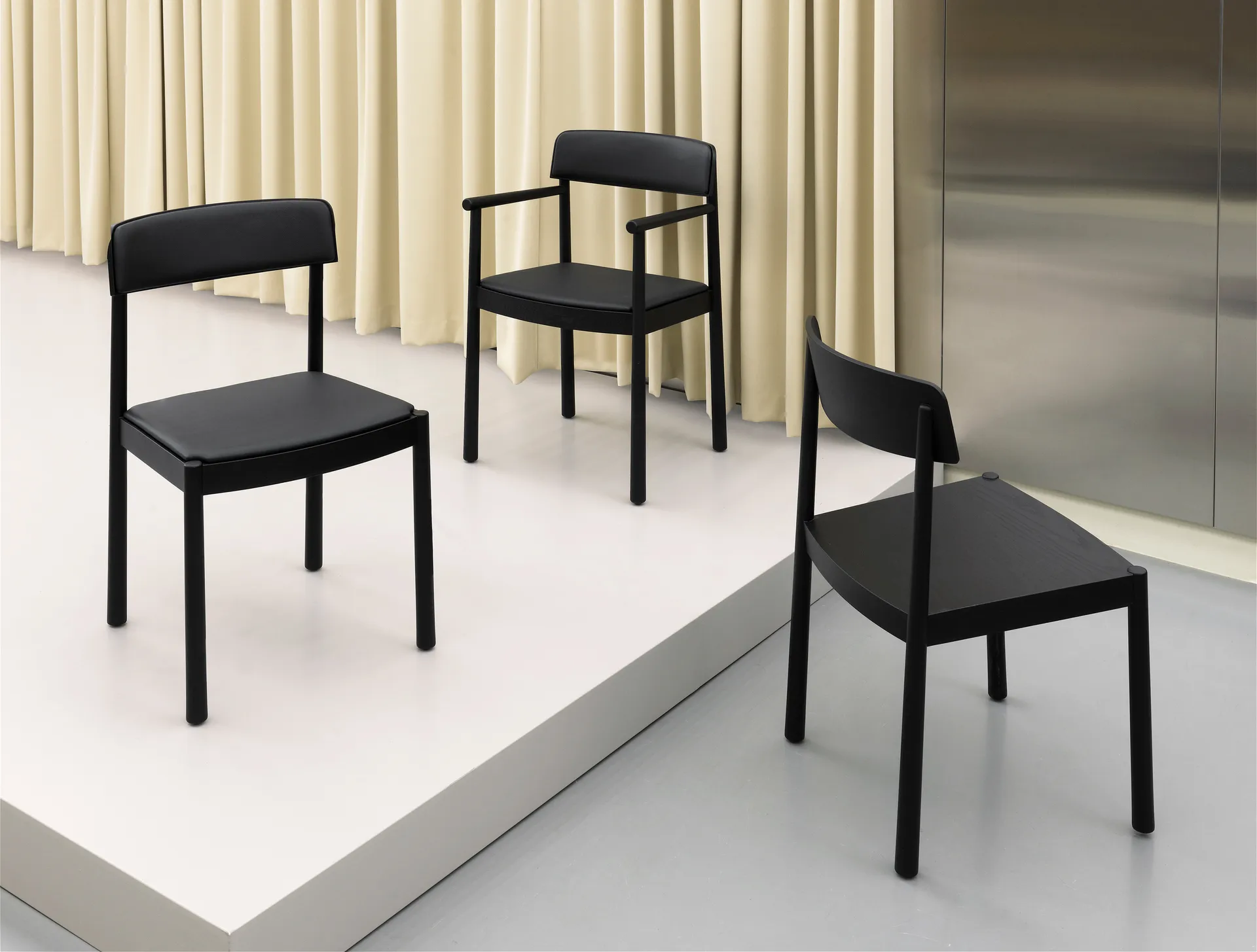Timb stoel, Black Normann Copenhagen