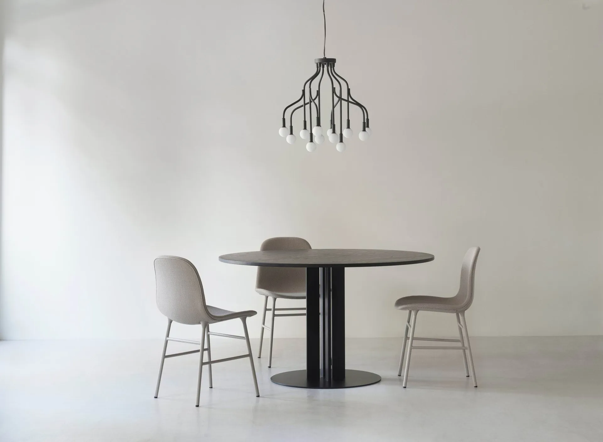 Vekst Hanglamp Klein, Zwart Normann Copenhagen