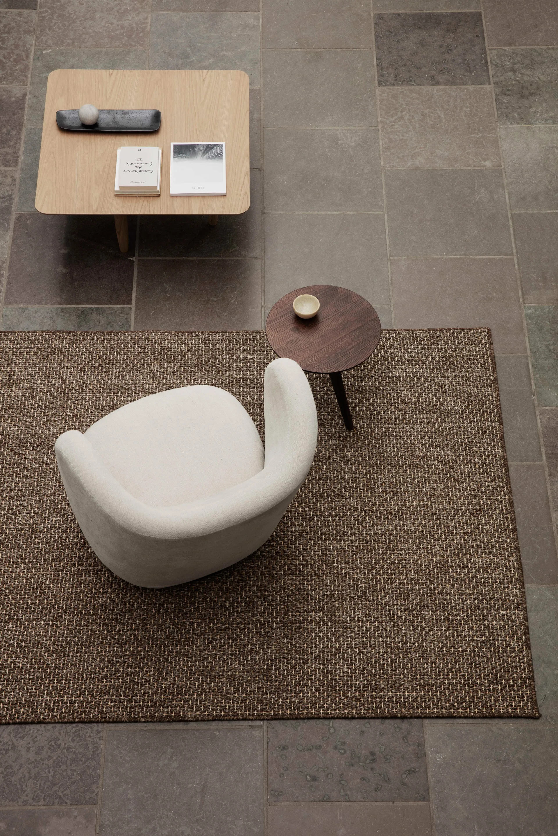 Fin bijzettafel Ø40 cm, Dark smoked oak NORR11