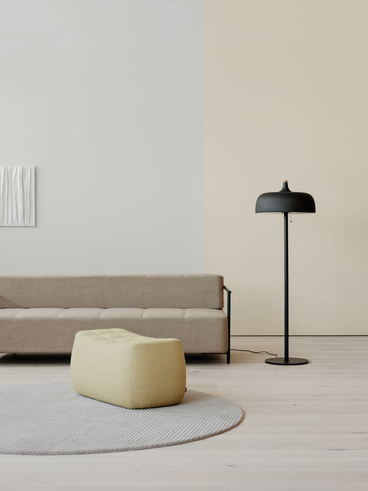 Acorn vloerlamp, Matzwart Northern