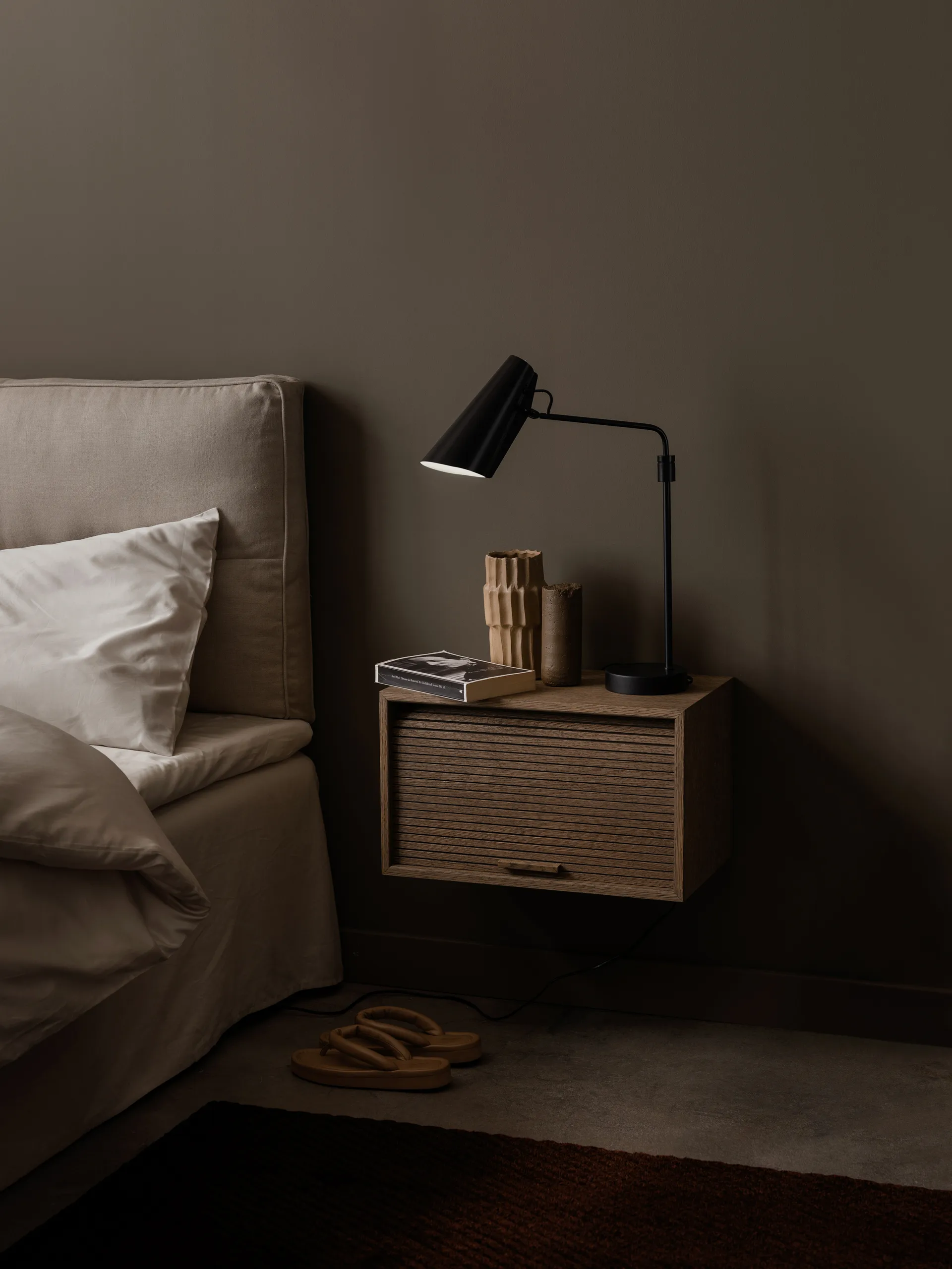 Birdy swing tafellamp, Zwart-zwart Northern