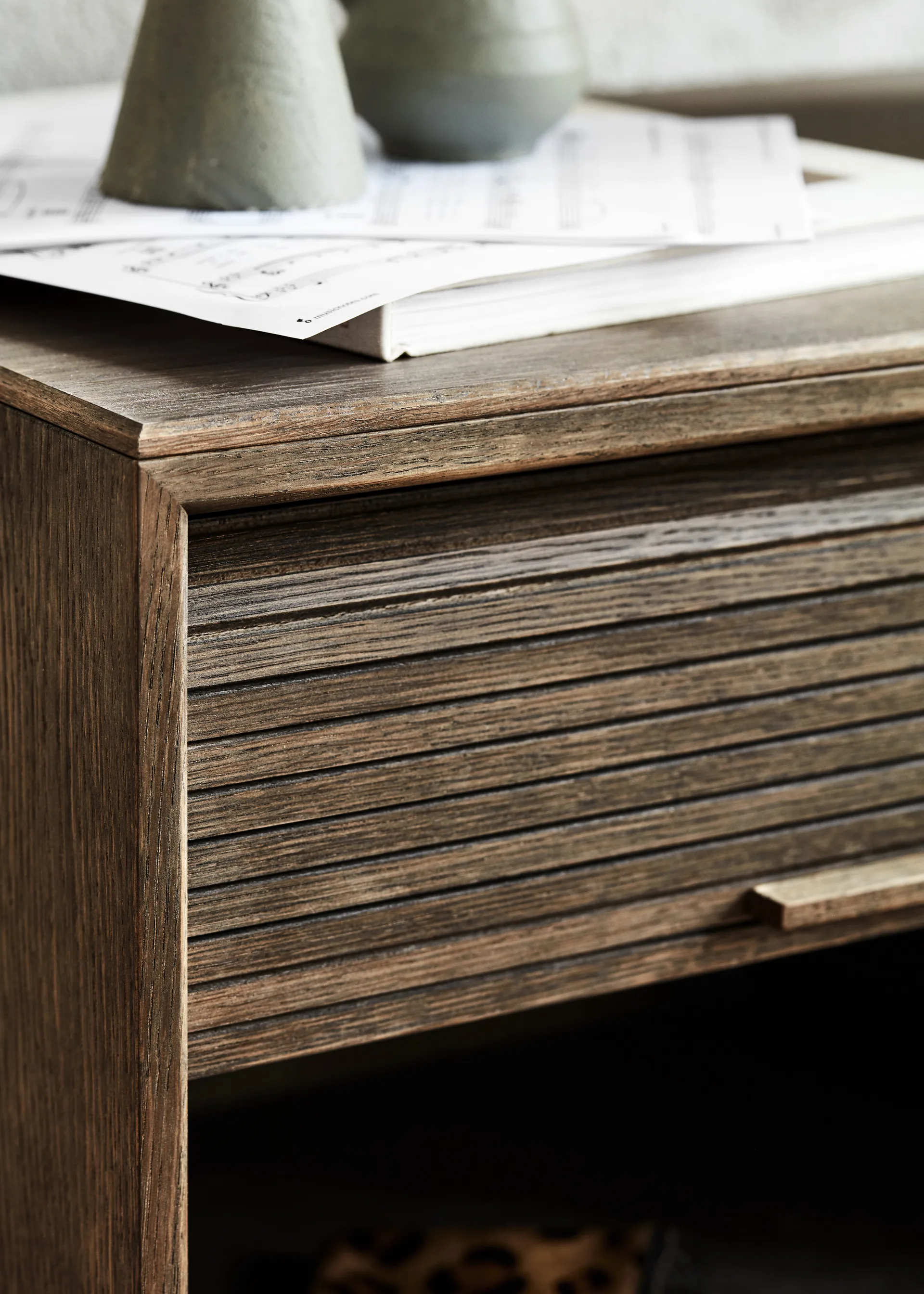 Hifive kast met jaloeziedeur, Eikenhout gerookt Northern