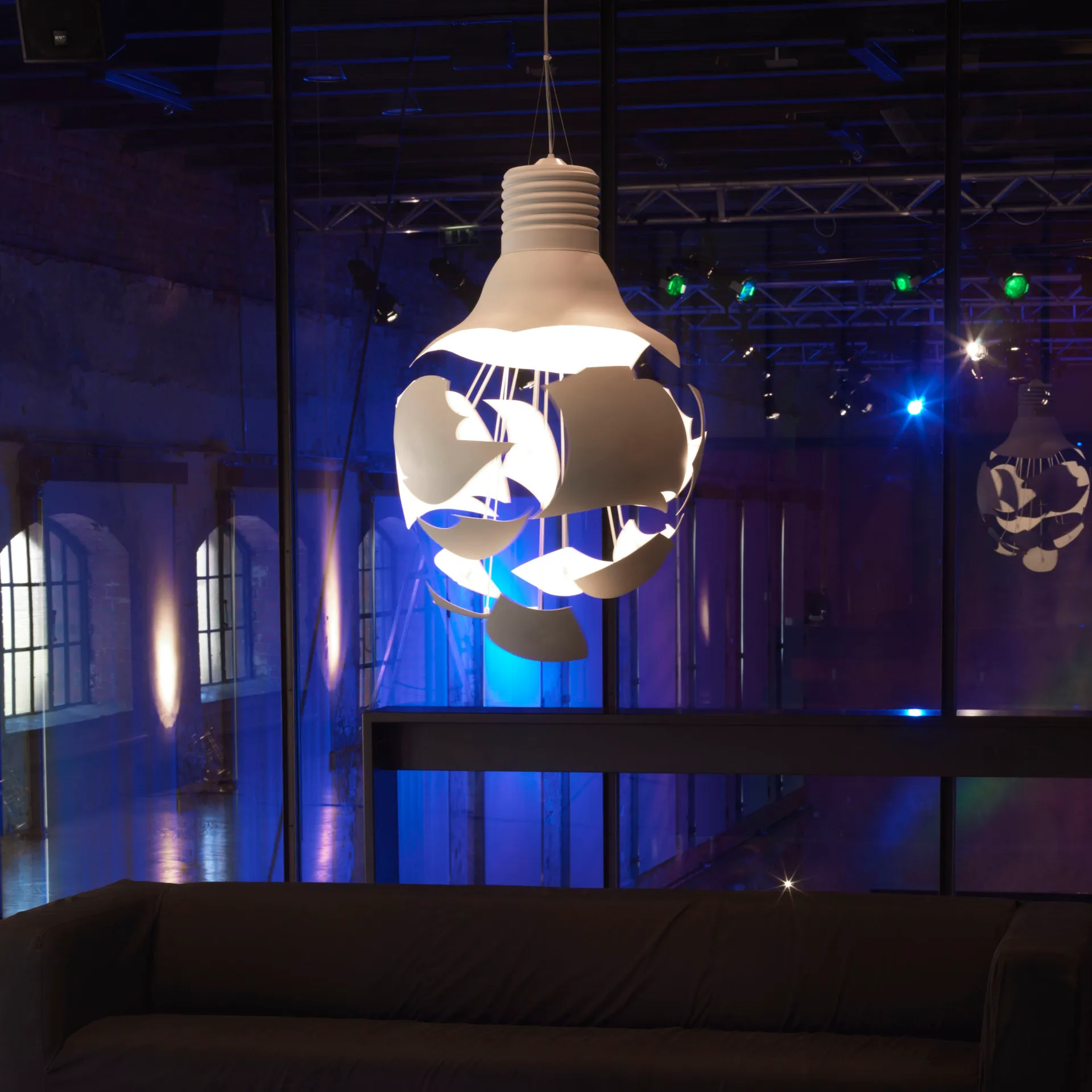 Scheisse hanglamp, mat wit Northern