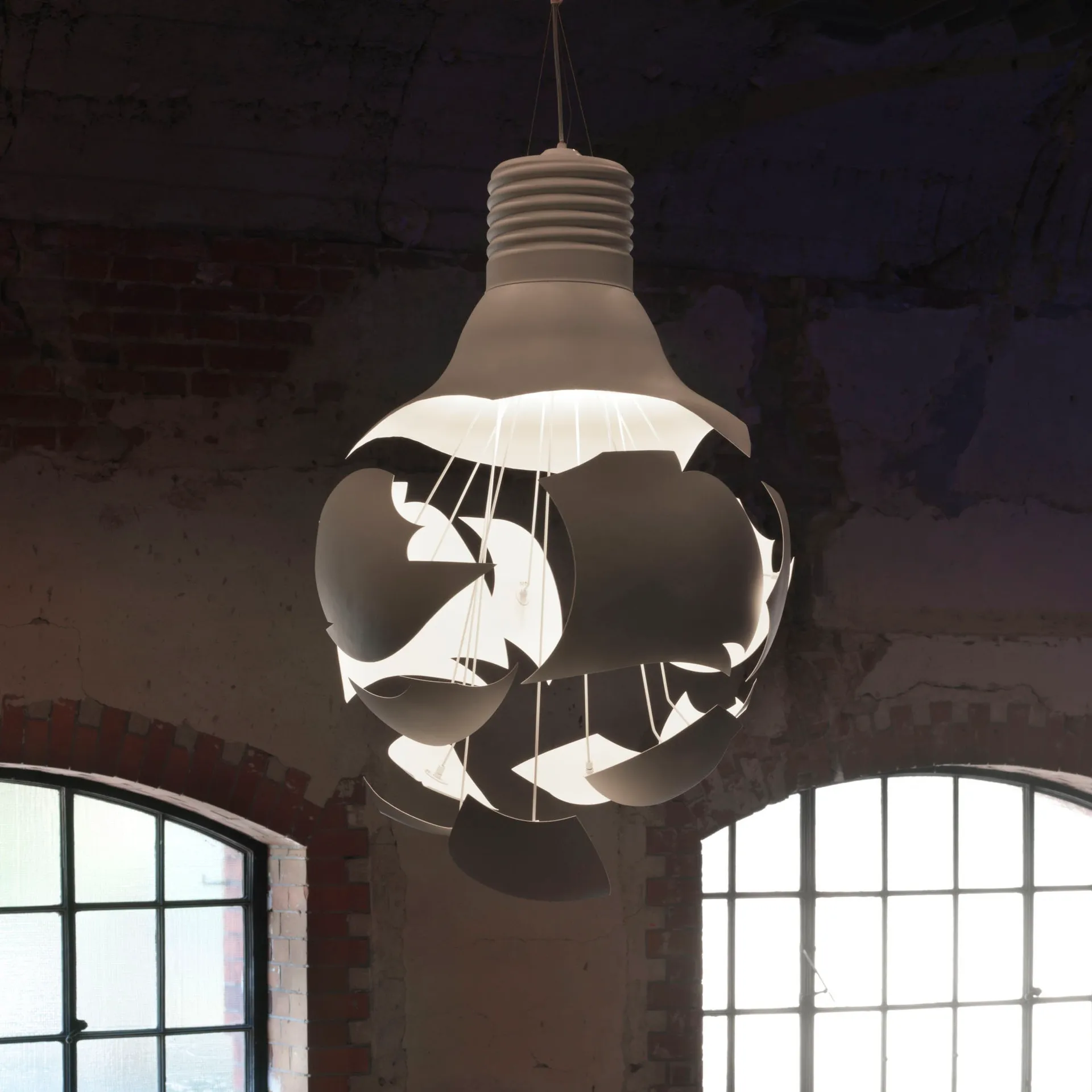 Scheisse hanglamp, mat wit Northern