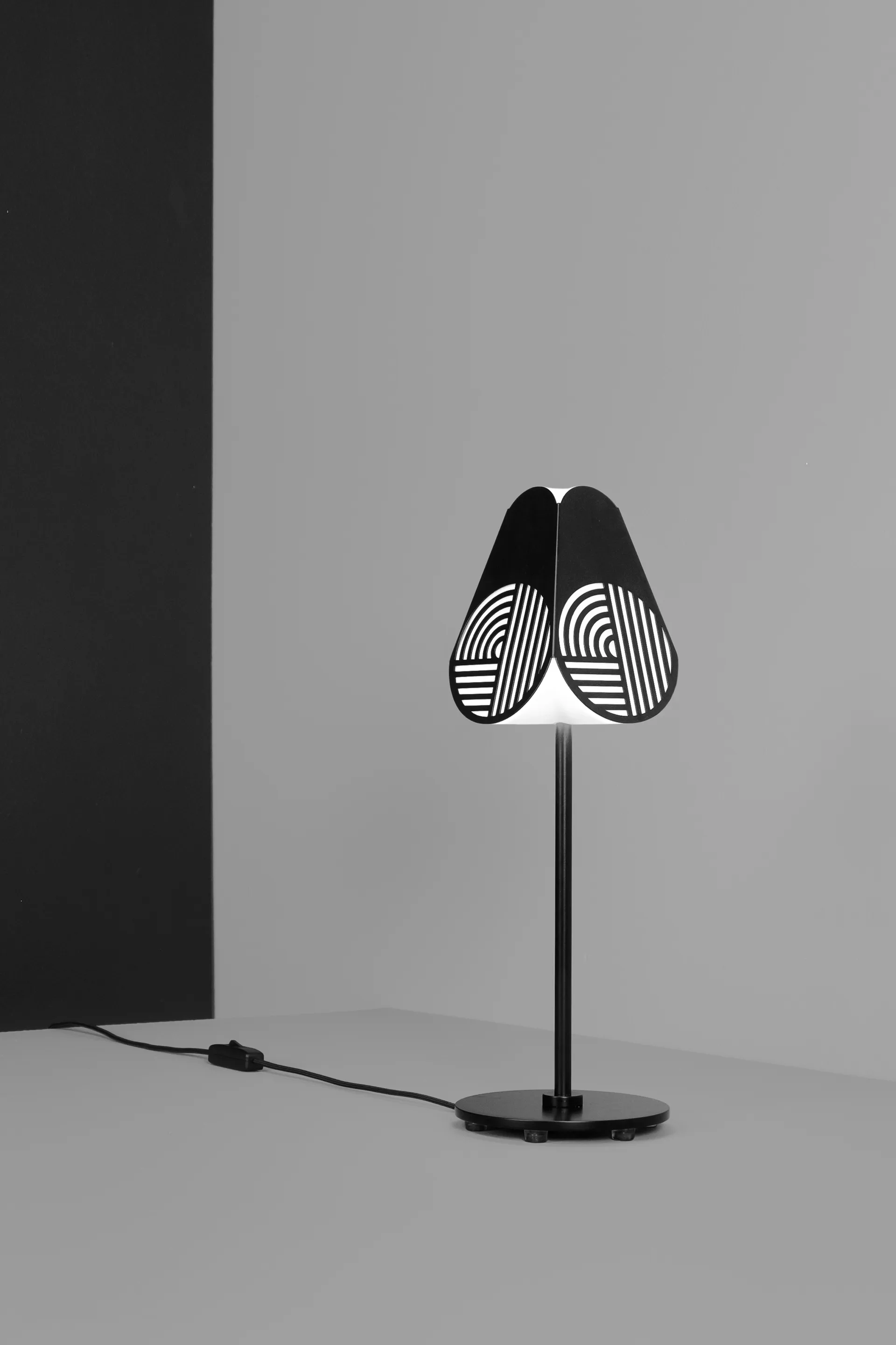 Notic bureaulamp, Black Oblure