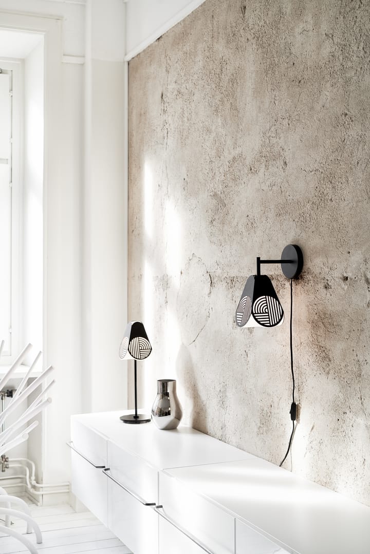 Notic wandlamp, Black Oblure
