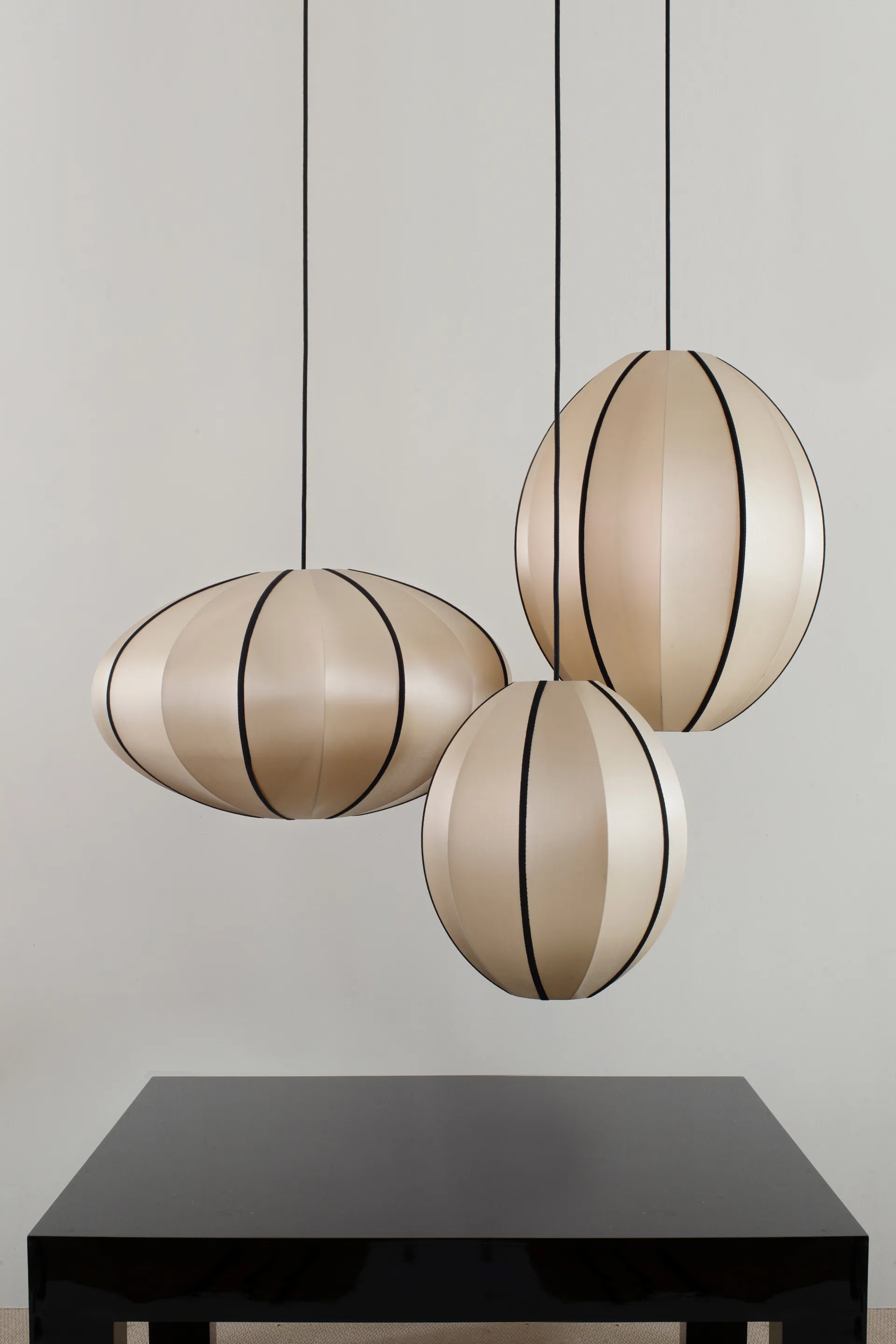 Indochina Classic Oval L lampenkap, Kit-black Oi Soi Oi