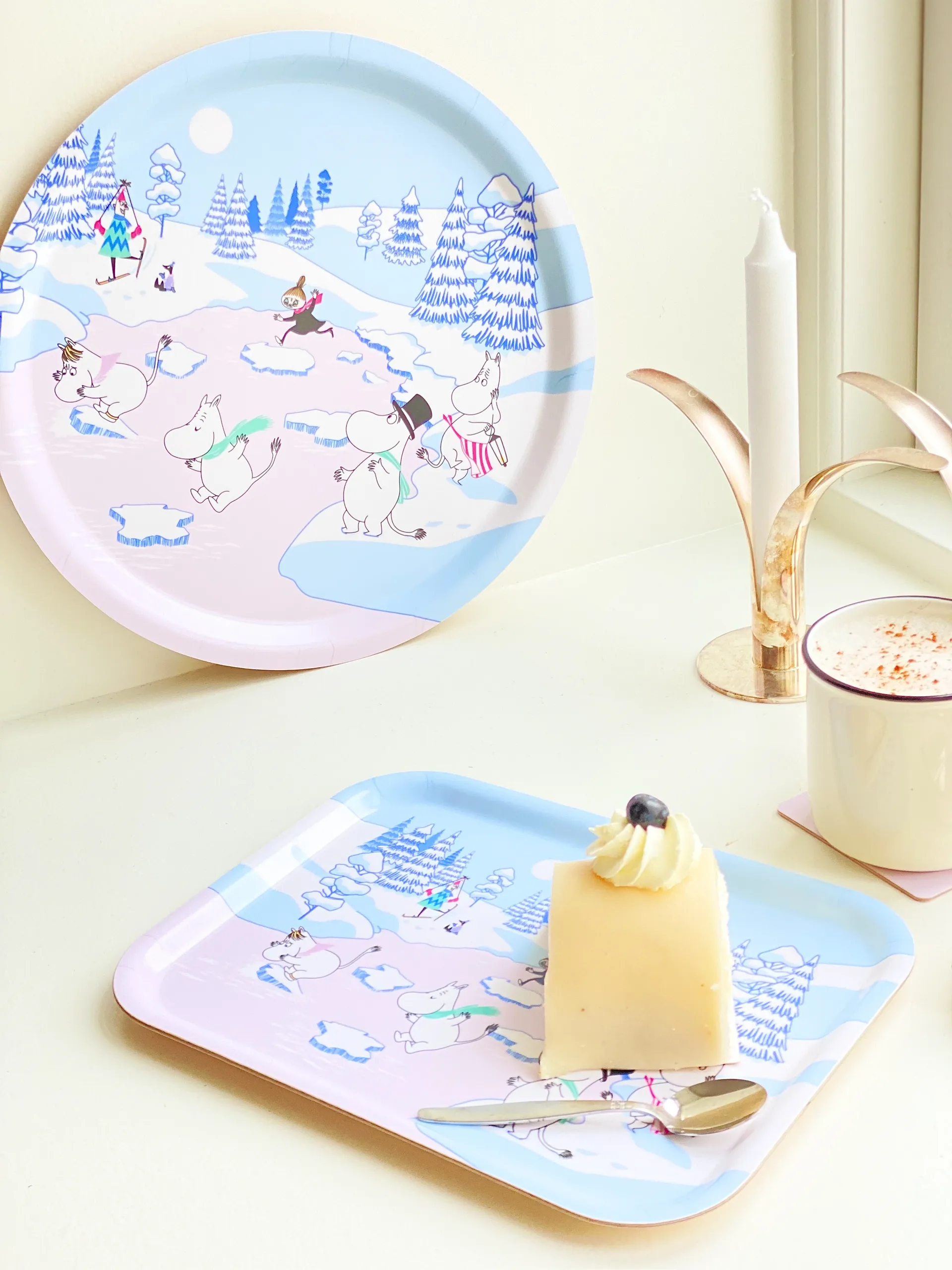 Moomin dienblad winter 2022 20x27 cm, Blauw-wit-roze Opto Design
