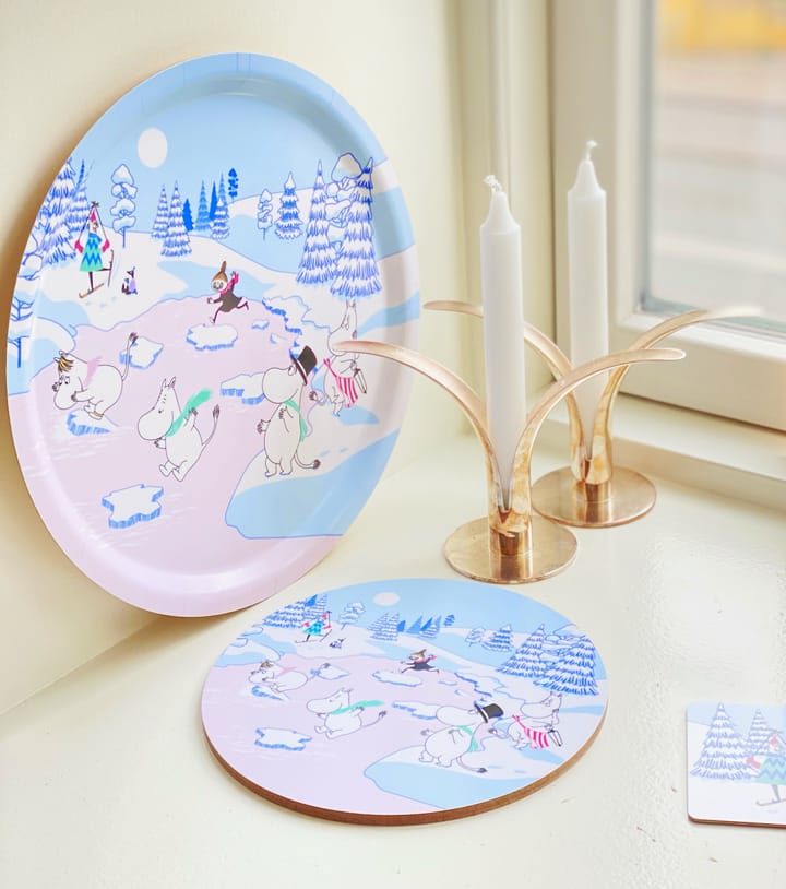 Moomin pannenonderzetter winter 2022 Ø21 cm, Blauw-wit-roze Opto Design
