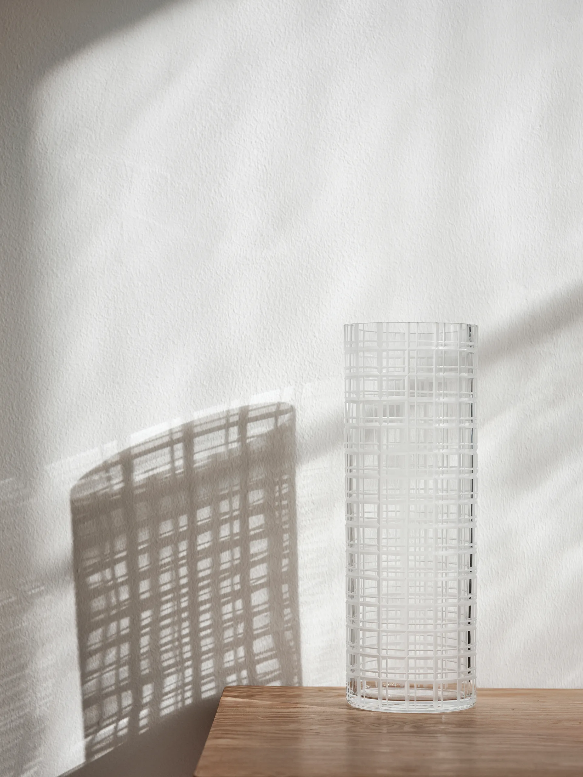 Cut in number vaas 33 cm, Ruitjespatroon Orrefors