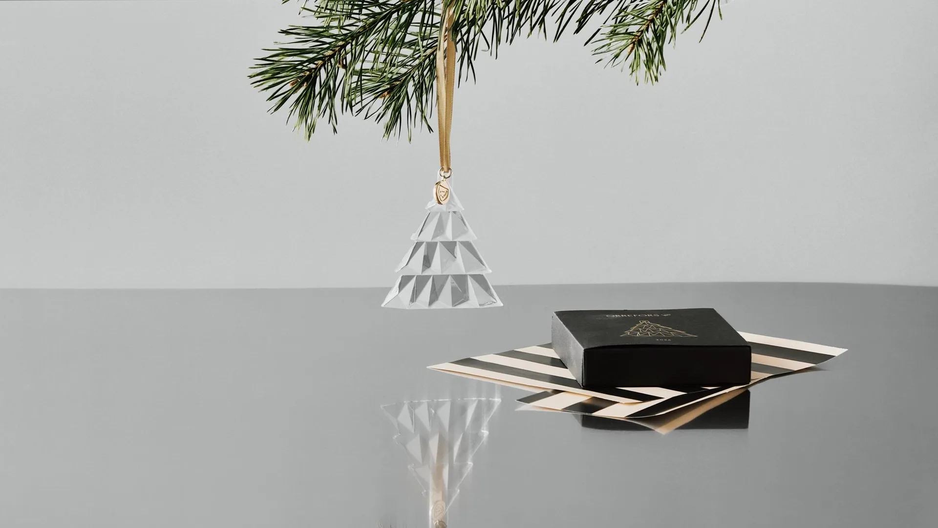 Jaarornament hoog, Transparant Orrefors