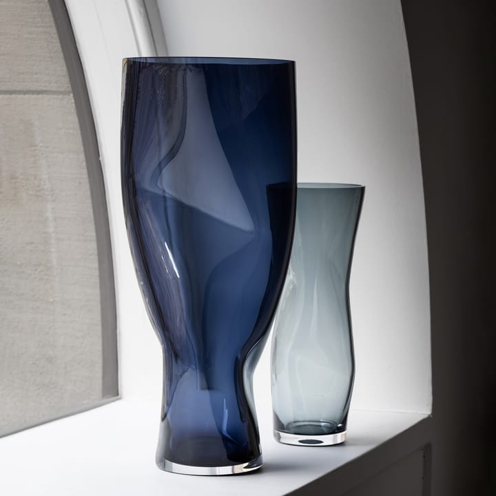 Squeeze vaas, Midnight blue Orrefors