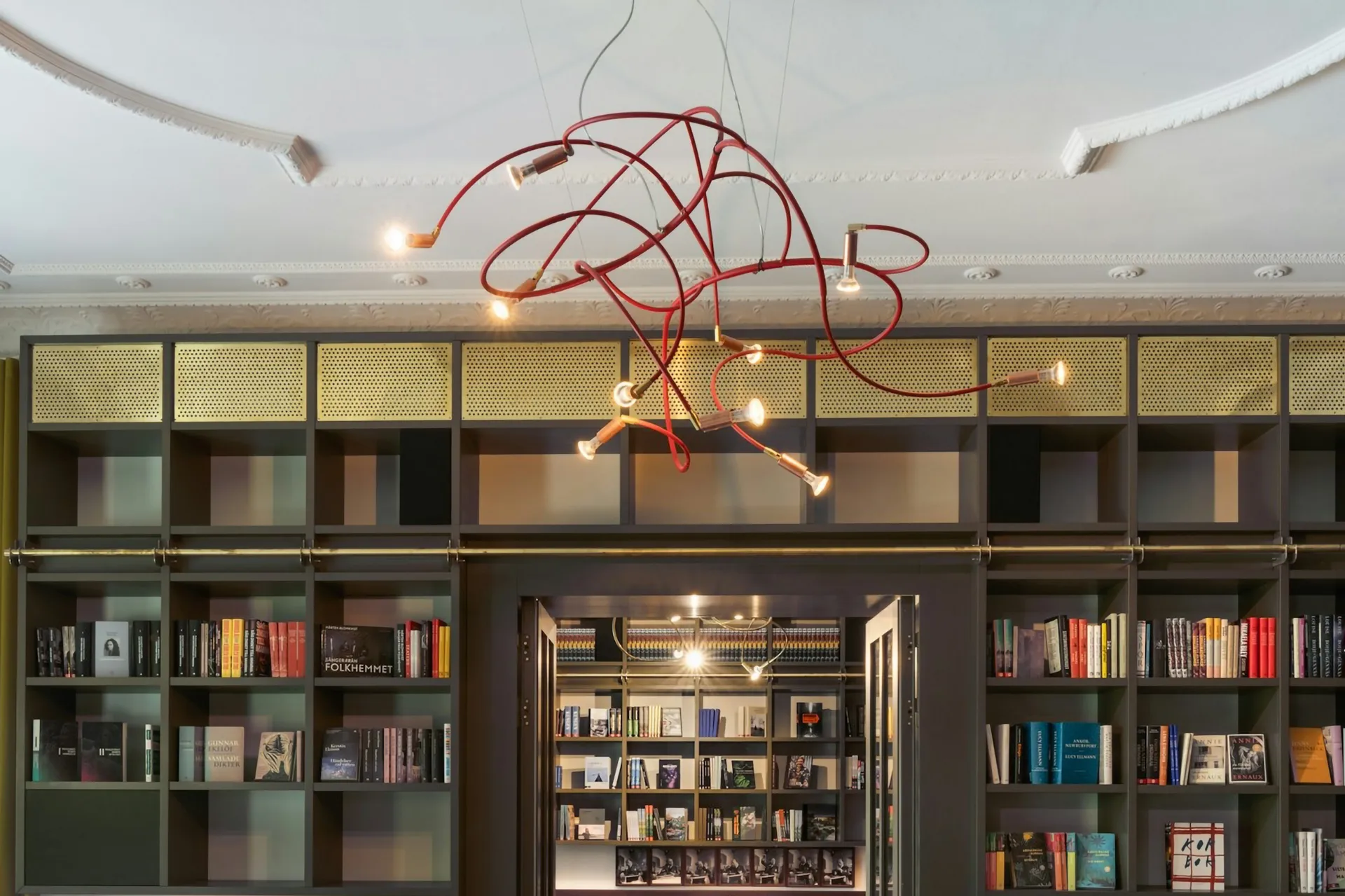 'Andromeda hanglamp 108 cm', Rood staal Örsjö Belysning