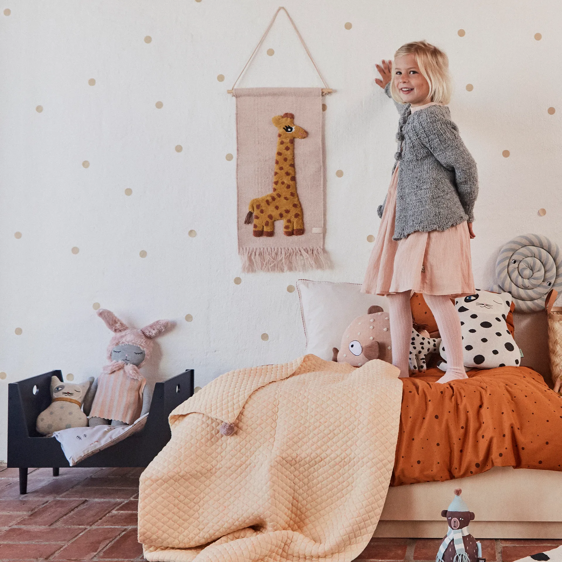 Giraffe muurdecoratie 32x70 cm, Rose OYOY