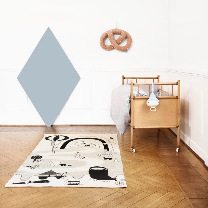 Mr. Megalodon Adventure vloerkleed 90x150 cm, Off white-zwart OYOY