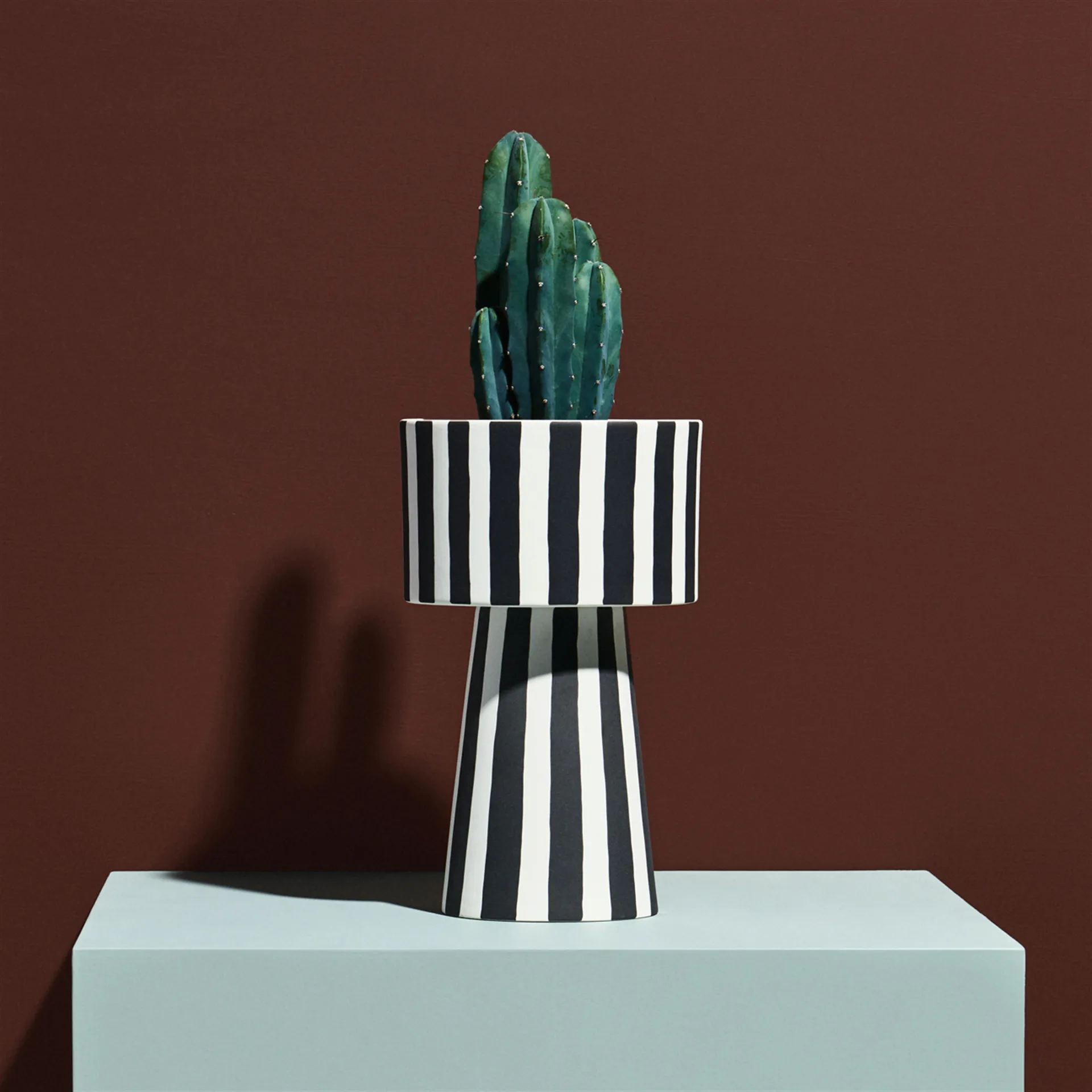 Toppu bloempot Ø15 cm, zwart-wit OYOY