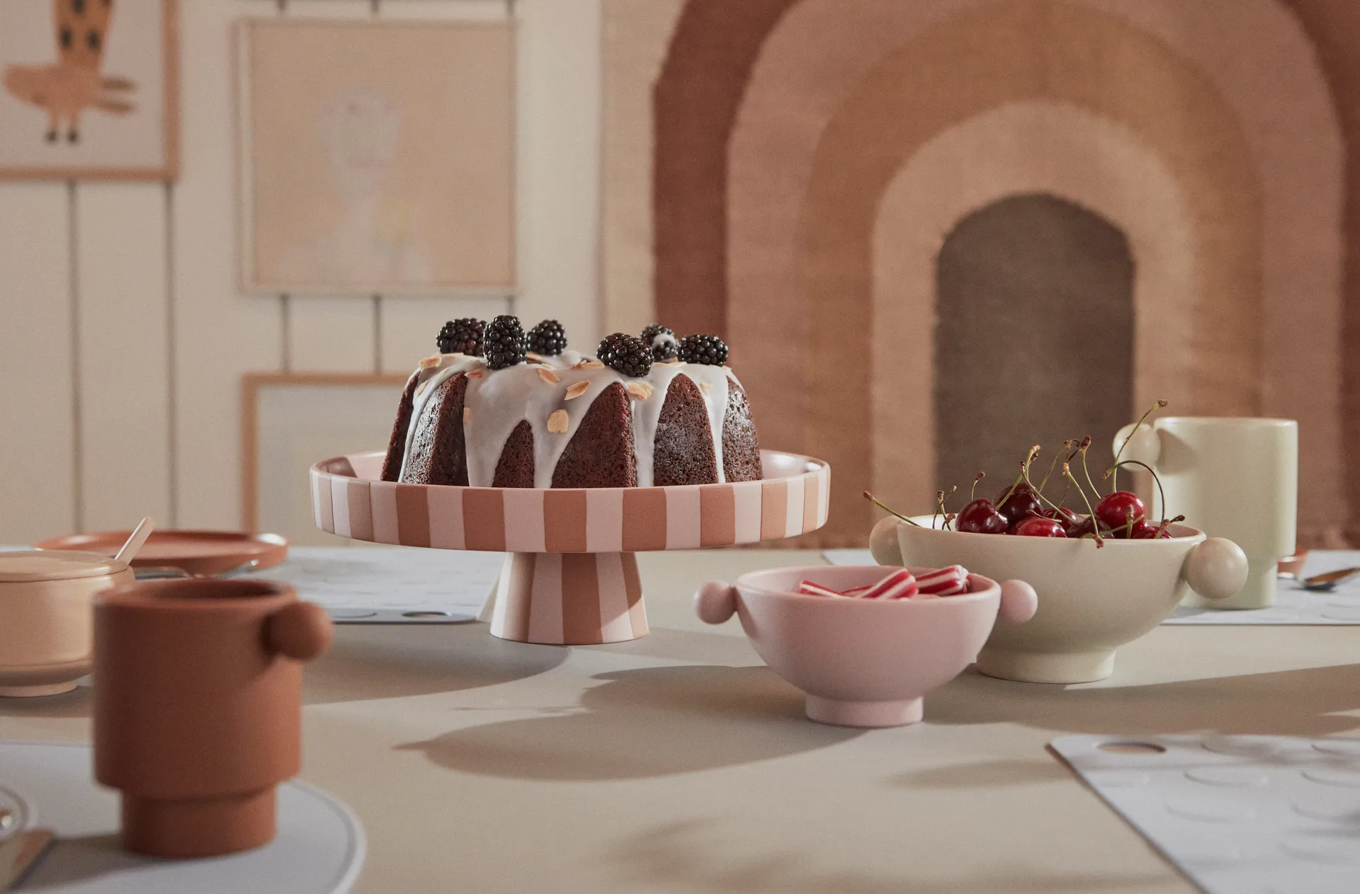 Toppu serveerschotel groot Ø27 cm, Caramel-rose OYOY