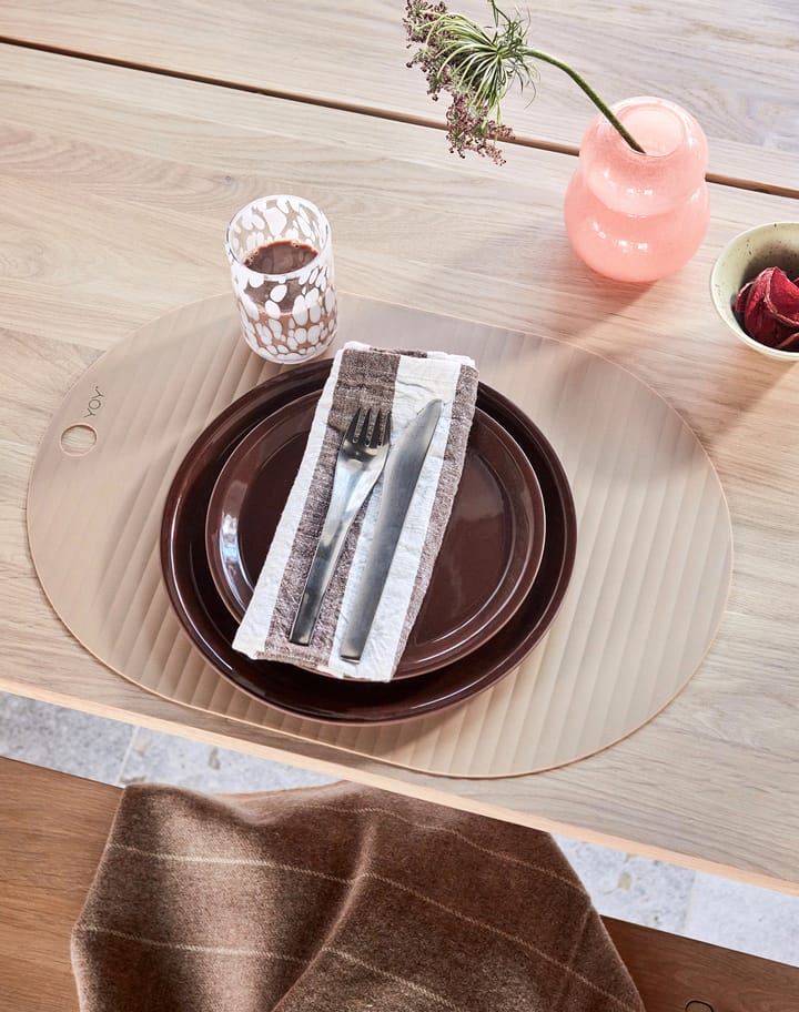 Yuka lunchbord Ø22 cm 2-pack - Dark (brun) - OYOY