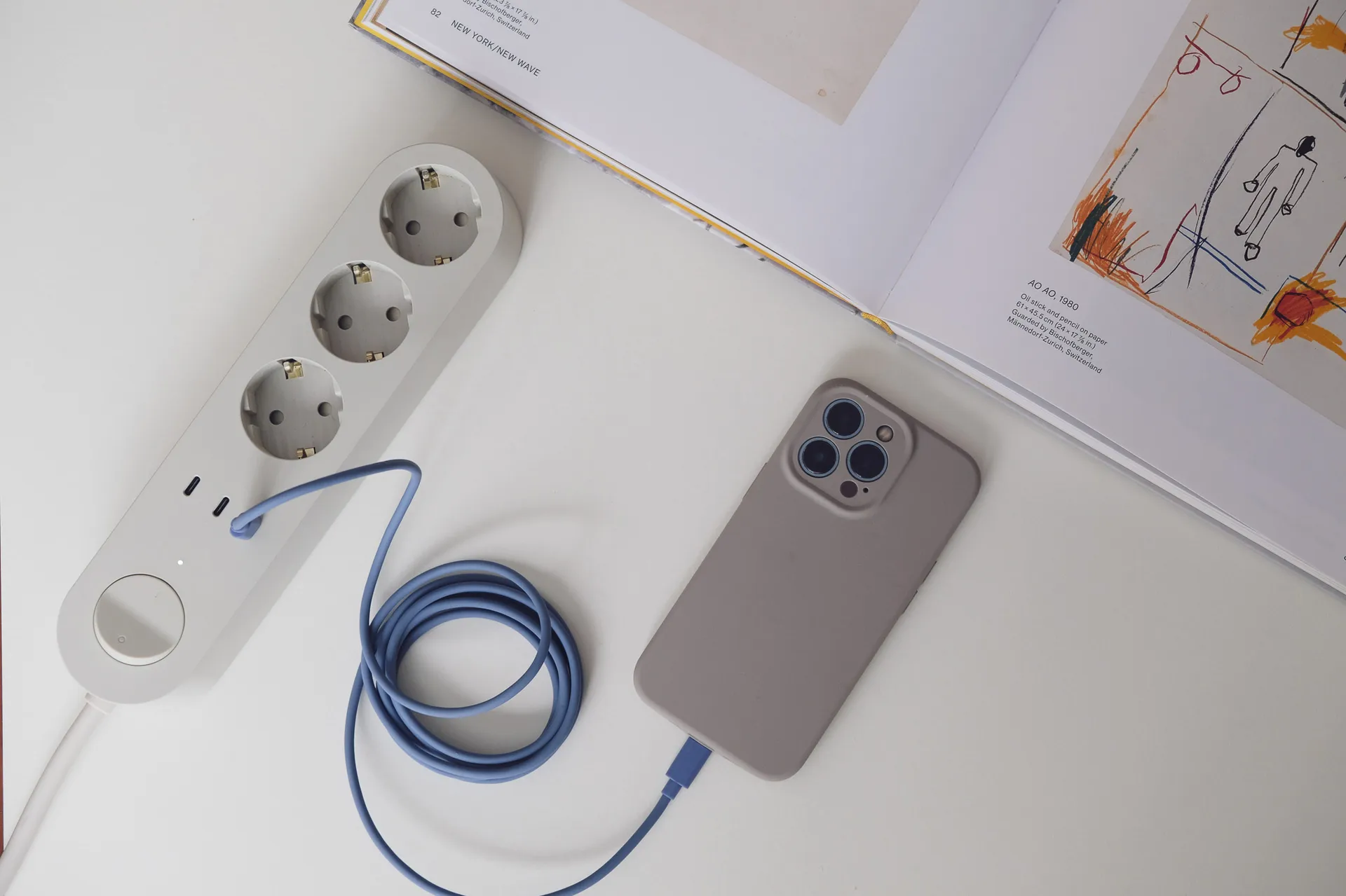 Alma Power Bar stekkerdoos, Sandhamn beige Palette