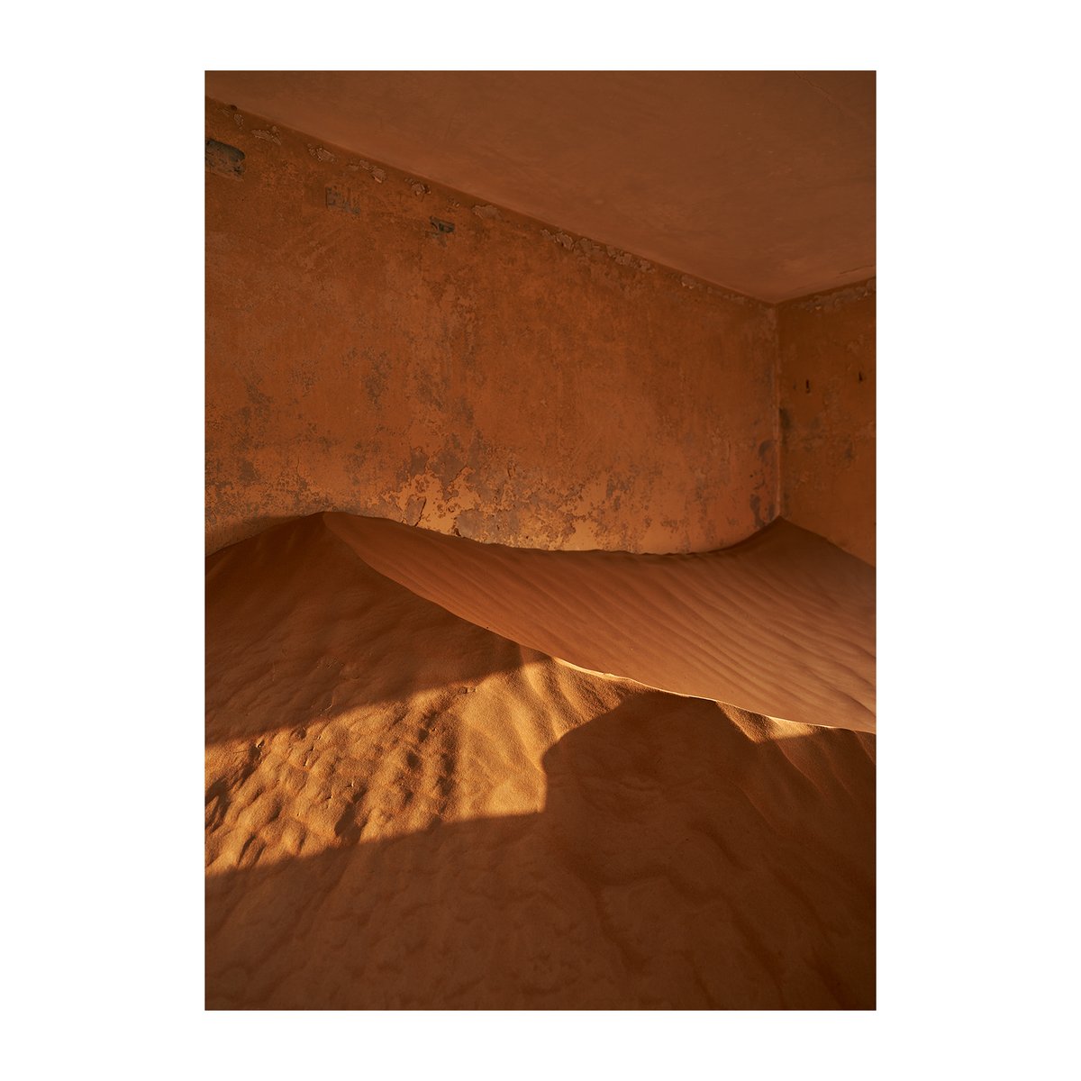 Paper Collective Sand Village II poster 50x70 cm | Scandinavisch Interieur | Posters | Rood