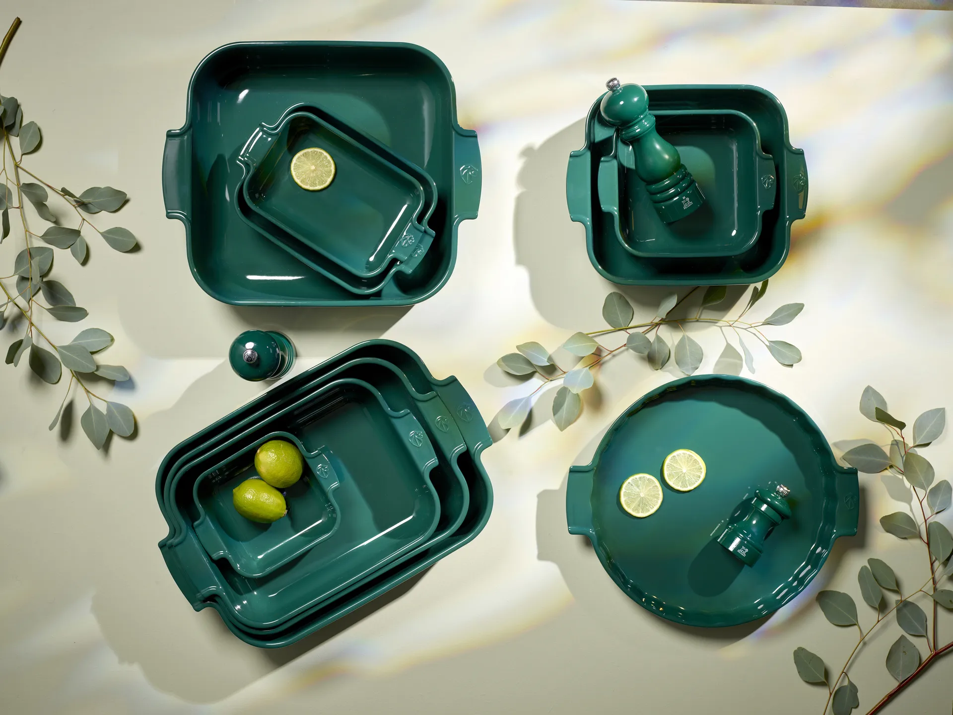 Appolia keramische schaal 25x32 cm, Forest green Peugeot