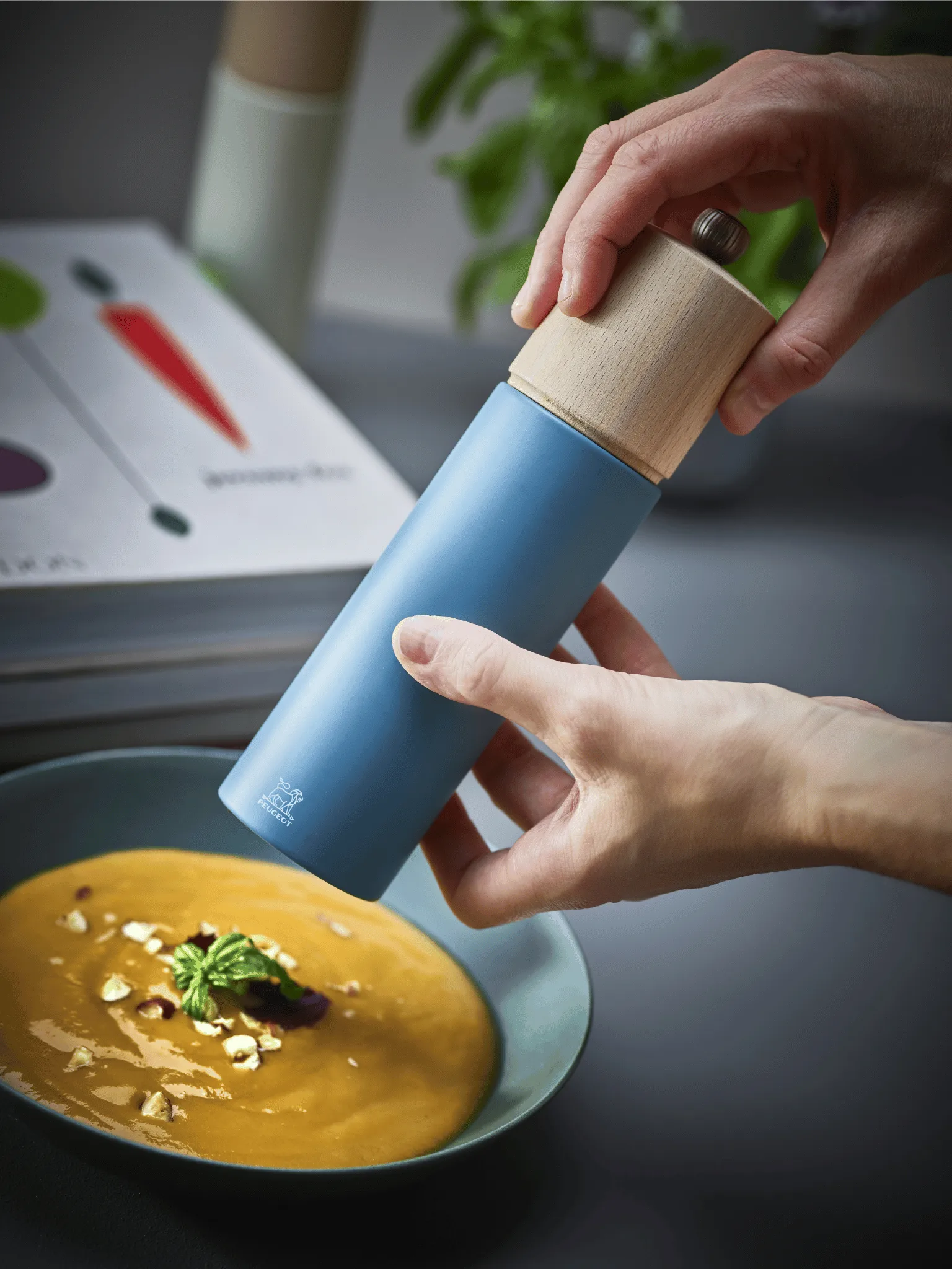 Boreal pepermolen 21 cm, Celestial blue Peugeot