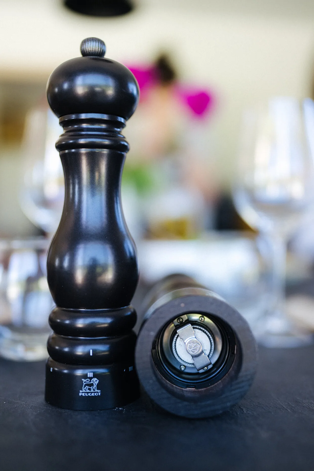 Paris u'Select Z zoutmolen 22 cm, Satin black Peugeot